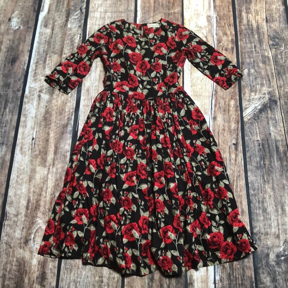 Pinup Couture Dresses & Skirts - Hearts and found Marianne red roses dress
